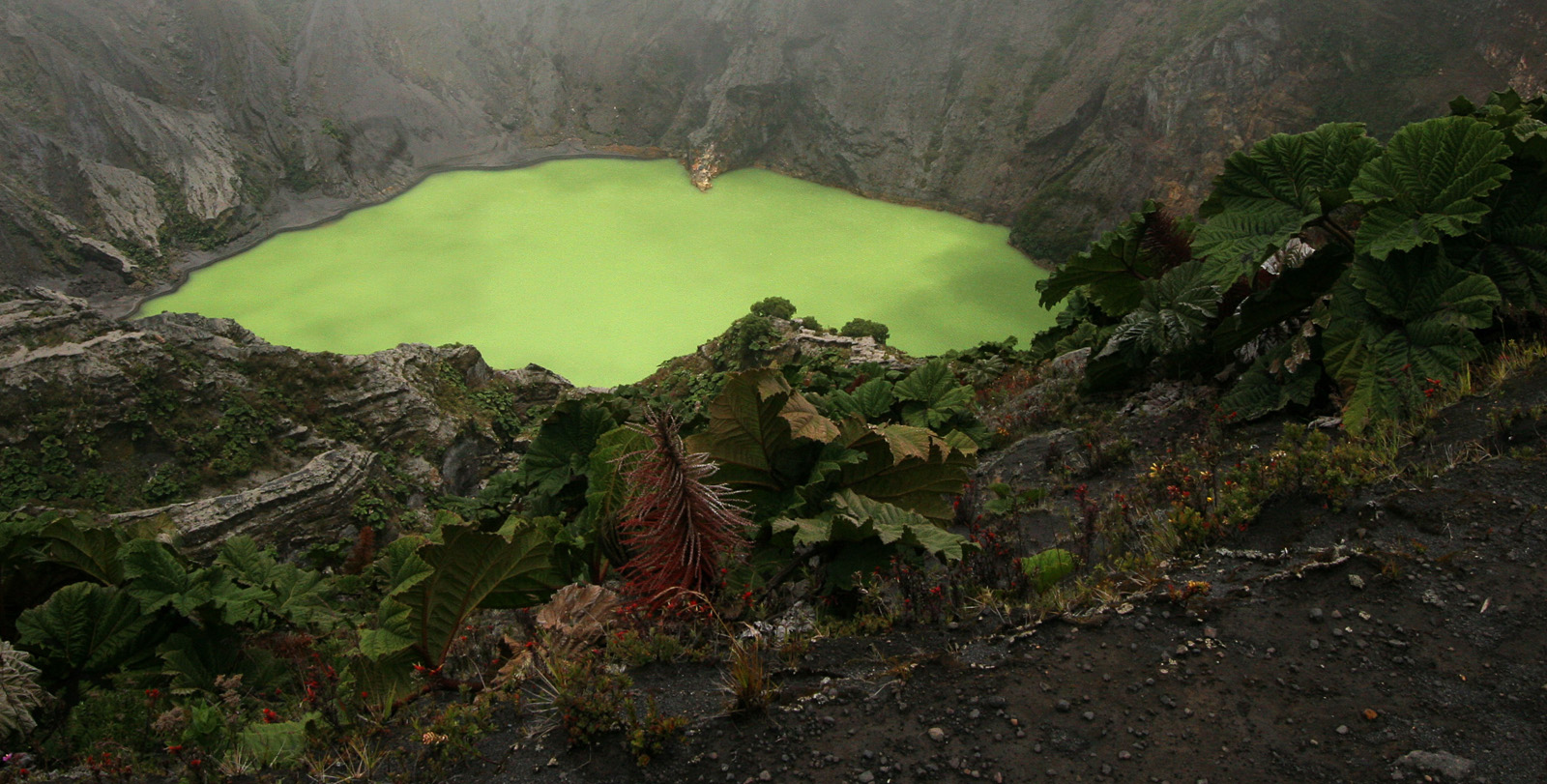 Irazu-Kratersee